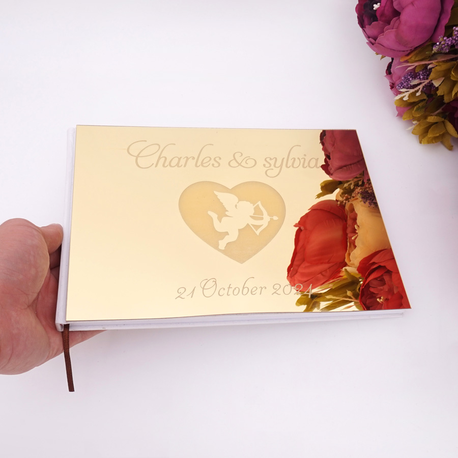 Personalized Guest Book - Buku Tamu Pernikahan Kustom dengan Sampul