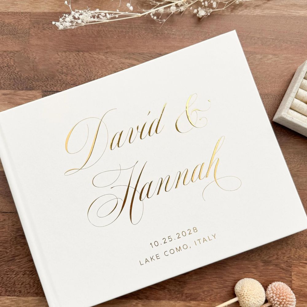 Buku Tamu Pernikahan Yang Dipe - Personalized Guest Book ulasan dan harga