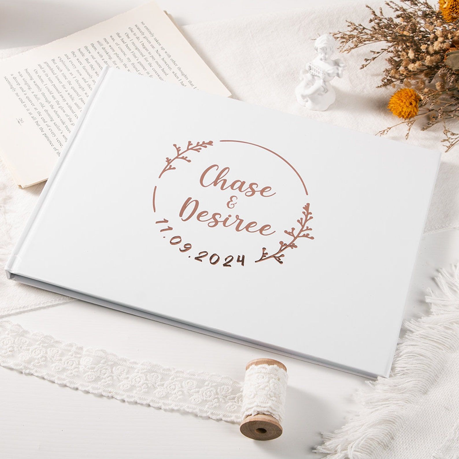 Buku tamu pernikahan kustom bu - Personalized Guest Book ulasan dan harga